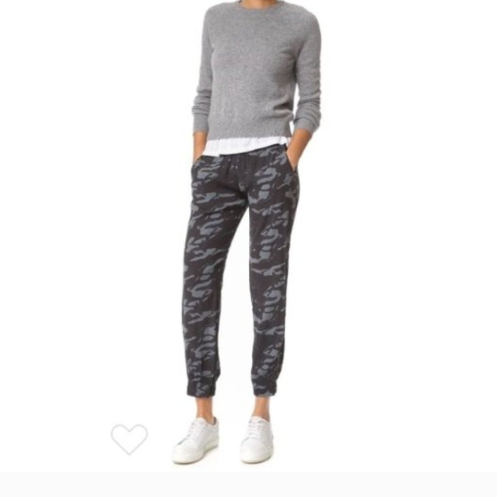 MONROW GREY CAMO JOGGER SWEATPANTS SIZE SM